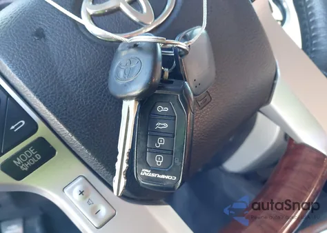 2017 Toyota Tundra 1794 5.7L V8 из США, поврежденный, VIN 5TFAW5F10HX617370